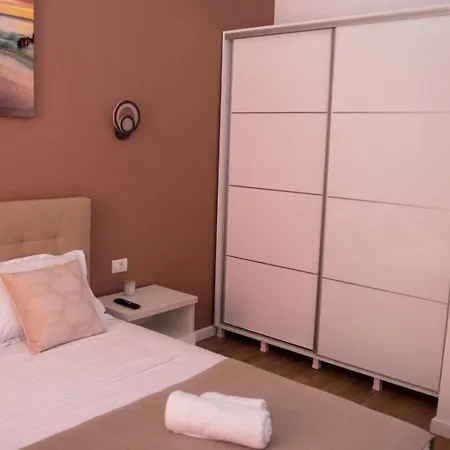 Nikolo Sea View 아파트 Năvodari